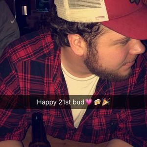 Meet your Posher, Derek